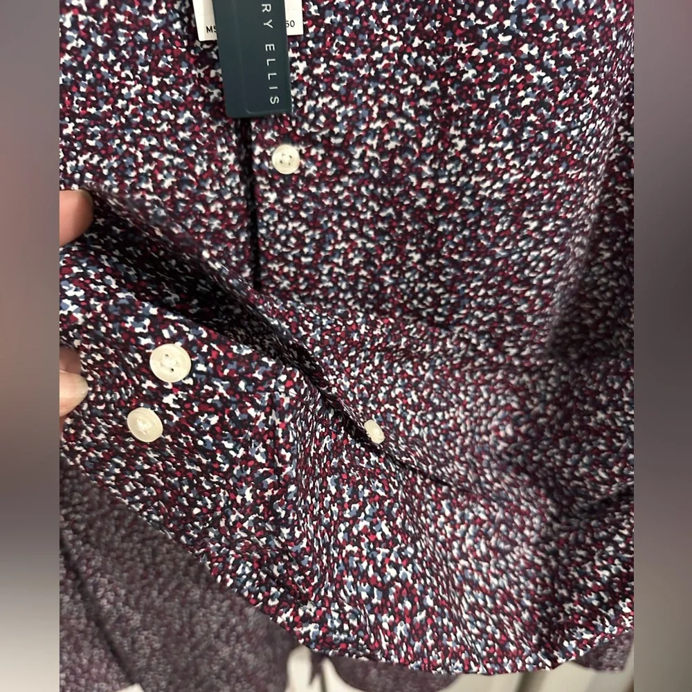 NWT - Perry Ellis Men”s Long Sleeve, Red & Gray Slim Fit Button Down - Picture 7 of 7
